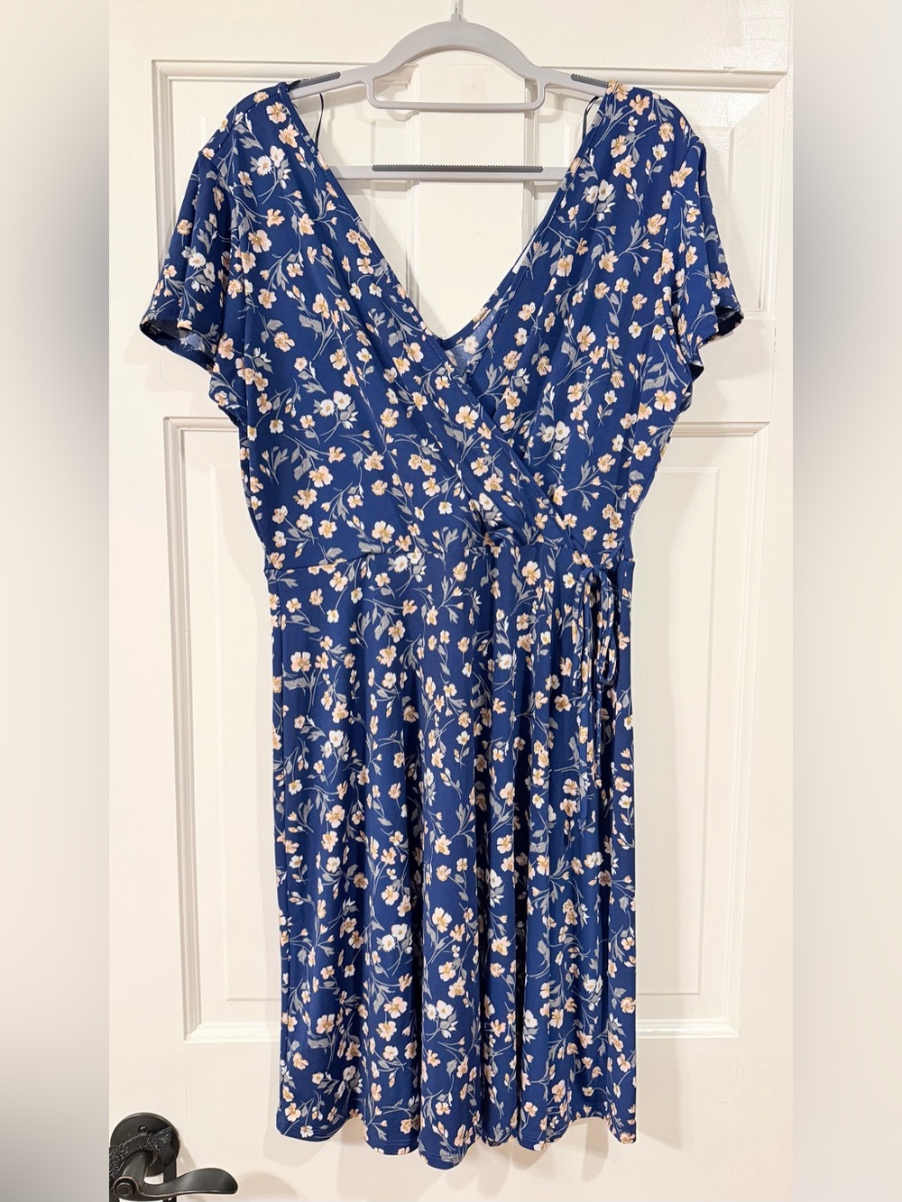 Kaileigh V Neck Faux Tie Dress - Picture 5 of 7
